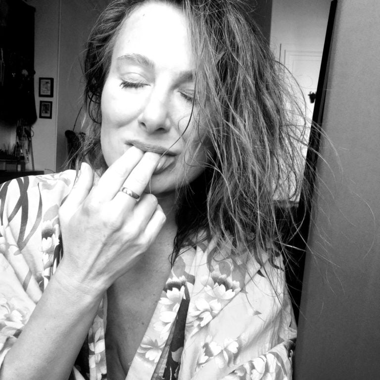 Doigts dans la bouche kimono(1)